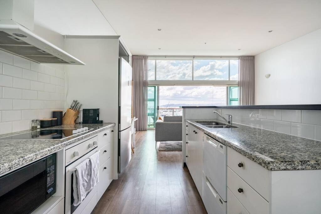 Spacious Penthouse With Spectacular Harbour Views! Auckland Exterior foto